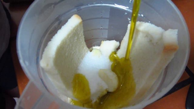 Gazpacho "Ajo blanco". (Гаспачё " Белый чеснок") смотреть онлайн