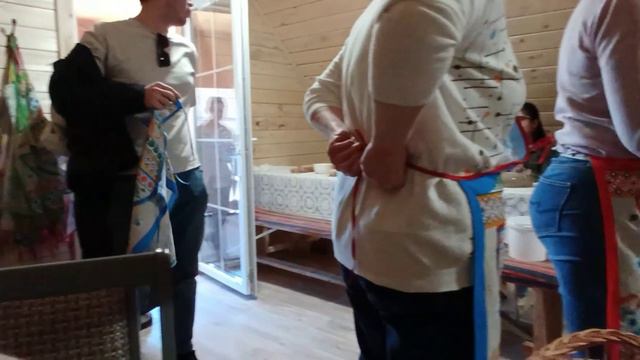 Едем к тверским карелам в село Толмачи, с которыми весело и тепло. Из серии "Туристу на заметку" смотреть онлайн