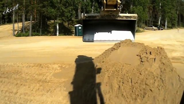 Отсыпка площадки экскаватором Cat 320EL | Cat 972K, Liebherr 566 смотреть онлайн