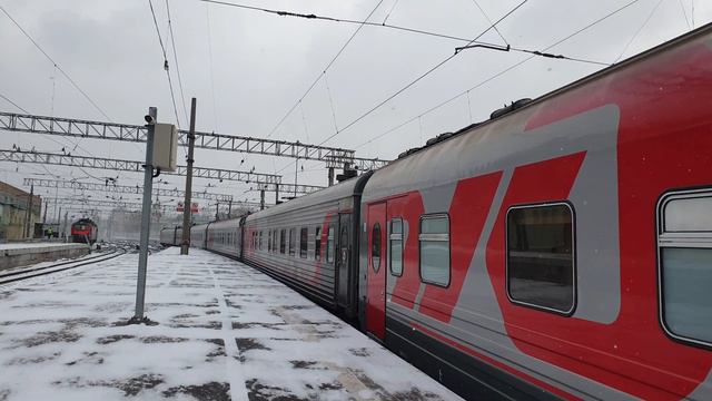 "Обыкновенный состав" под ЭП2К 248 со скорым поездом 15 Челябинск Москва смотреть онлайн