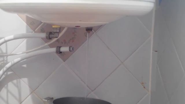 Как ЛЕГКО слить воду с бойлера (водонагревателя)! Как слить воду с бойлера смотреть онлайн