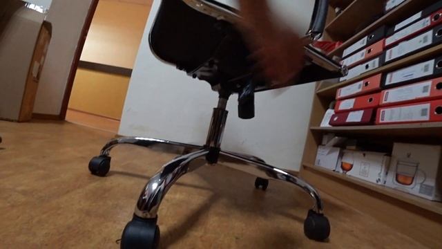 Кресло для руководителя Stool Group TopChairs City D-101H black смотреть онлайн