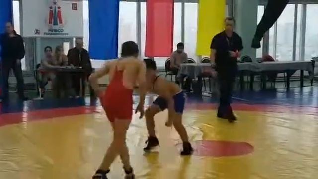 Соревнования Гамидова Умара по вольной борьбе среди юношей вес 46 кг смотреть онлайн