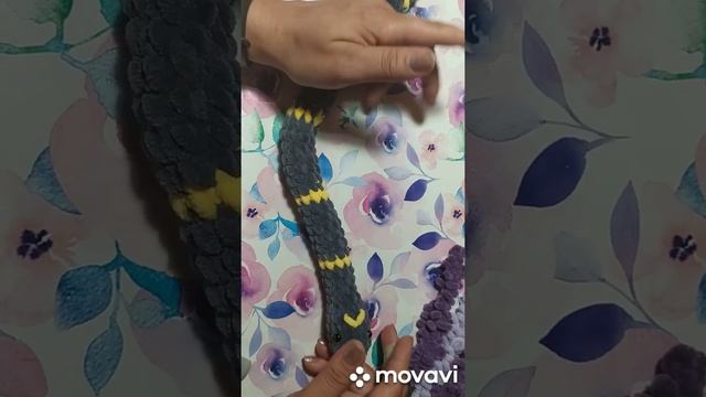 Плюшевая змея, которая покорила сердца моих детей смотреть онлайн