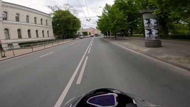 POV: По пробкам без зеркал на MV Agusta F4 смотреть онлайн