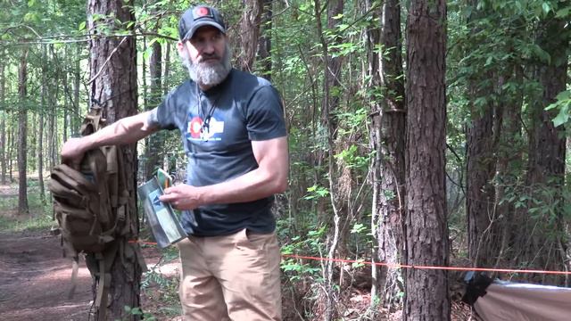 Green Beret's Ultralight Emergency Survival Kit and Gear Suggestions смотреть онлайн