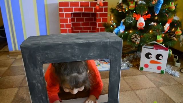 Полинка делает телевизор с картона TV with cardboard DIY смотреть онлайн