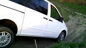 Hyundai Grand starex  vs Benz vito 4×4