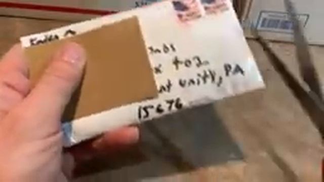 LEGENDARY LINDA SENDS ME HER 1960 WORLD SERIES COLLECTIBLES (Fan Mail Friday) смотреть онлайн