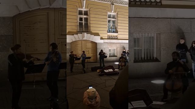 Уличные музыканты Санкт-Петербурга. Классическая музыка. смотреть онлайн