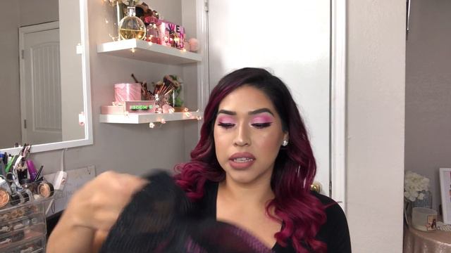 Whats in my Gym Bag? | Leslies Blushing смотреть онлайн