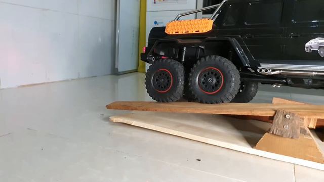 TRX6 MERCEDES BENZ G63 AMG test Obstacle смотреть онлайн
