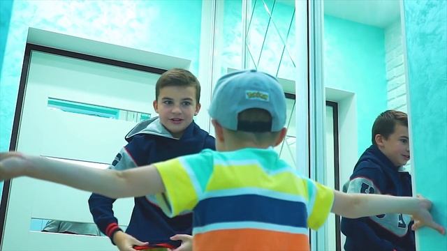 ПЛОХОЕ поведение Богдана! Как наказать младшего брата ? смотреть онлайн