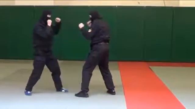 Russian OMON sambo exercises, lesson №2. Protection from a direct blow to left hand. смотреть онлайн