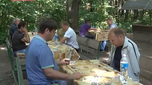 В Новочебоксарске прошел турнир по длинным нардам смотреть онлайн