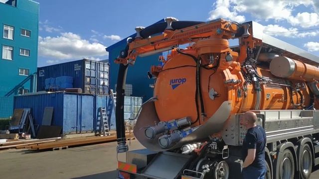 Комбинированная машина (илосос) JUROP KOMBI 4000 смотреть онлайн