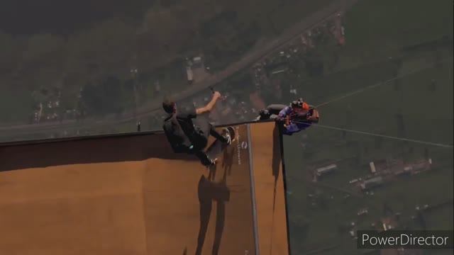 Уникальное видео скейтбординга в небе смотреть онлайн