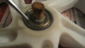 Как смазать закрытый подшипник не снимая пыльник