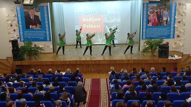 Адижанский полька. Танцевальный ансамбль «Ерке-Наз» смотреть онлайн