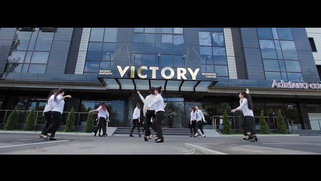 Let's dance with Umay dancers. Song - Intoxicated смотреть онлайн