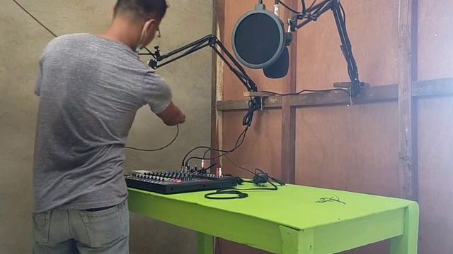 Installation of 15watt FM Transmitter @ Villa Paz NHS [Radyo Eskwela][Radio Based Instruction] смотреть онлайн