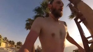 Голышом купаться! Видео голышом