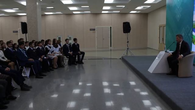 Встреча Радия Хабирова с одаренными детьми в День республики длилась полтора часа смотреть онлайн