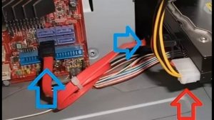 Почему [не работает] монитор при включении компьютера а кнопка горит и мигает