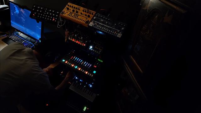 Live Techno jam #59 - Gryteklut смотреть онлайн