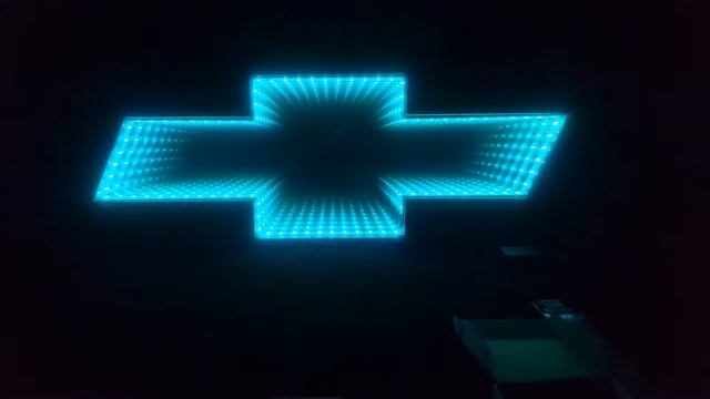 Infiniti Mirror - Chevrolet logo смотреть онлайн