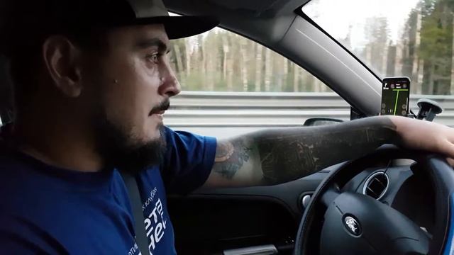 Едим на рыбалку , обзор озера , рыбалка , семья в машине , рыбаки , большой улов , куча рыбы смотреть онлайн