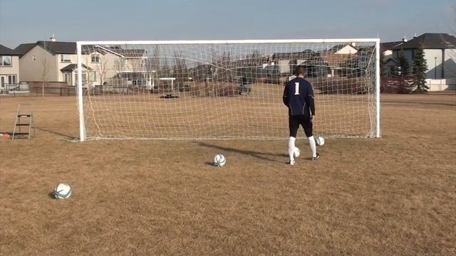 5 SIMPLE SOCCER MOVES To Beat A Defender 99% of the time смотреть онлайн