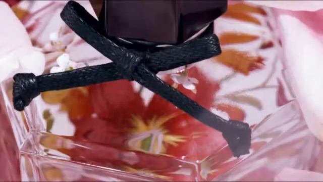 anuncio flora gucci eau de parfum смотреть онлайн