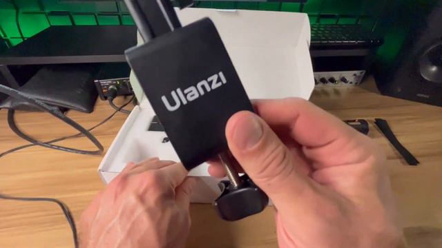 Pedestal Articulado para Microfone. Bonito e Robusto. ULANZI LS26 смотреть онлайн
