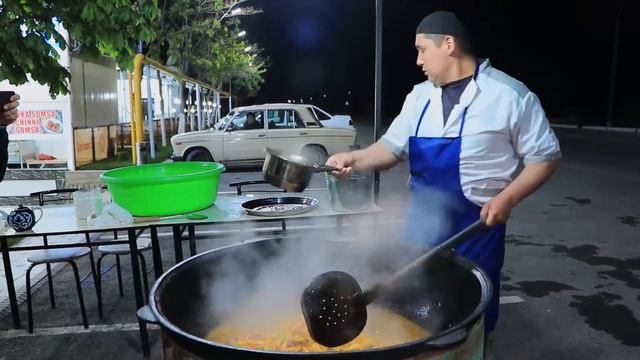 Настоящий узбекский свадебный плов приготовленный на улице Uzbek wedding pilaf cooked on the street смотреть онлайн