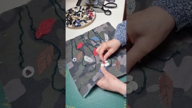 РУЧНАЯ РАБОТА. Панно из пуговиц. смотреть онлайн