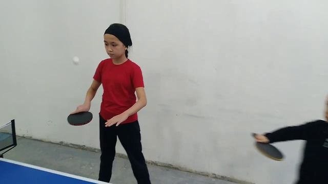 Video lessons, table tennis.Видео,настольный теннис.Ракетканың дұрыс ұстау бағыты смотреть онлайн