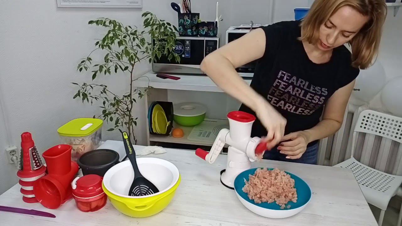 готовим фарш с помощью мясорубки Фьюжн смотреть онлайн