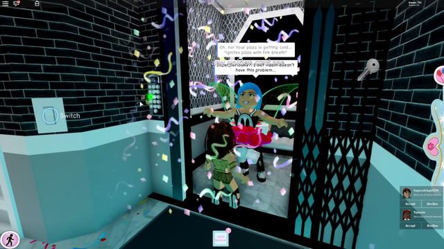 Throwing a Party in My New Apartment in Roblox Royal High - Titi Games смотреть онлайн