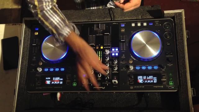 DJ Live Hindi Mashup Non Stop Party Dance Mix With Playlist & DJ Sam 2017 смотреть онлайн