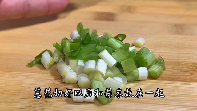 包菜炒粉條原來是這樣做，怪不得以前做的不好吃還粘鍋，技巧在這【阿朝哥美食 】#包菜炒粉條 #包菜炒粉條的做法 #包菜 #炒米條 #cabbage смотреть онлайн