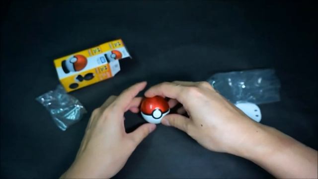 TAKARA TOMY: MONSTER BALL! Realistic Pokeball and Pokemon Blind Pack Unboxing! смотреть онлайн