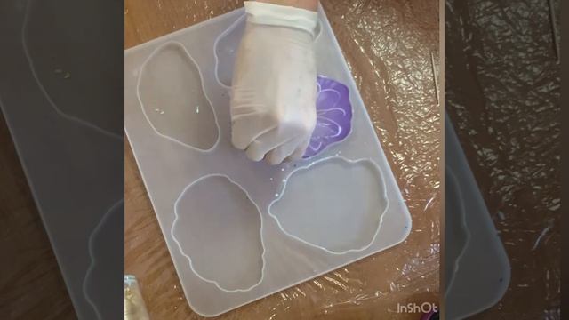 Заливка подстаканника из эпоксидной смолы с эффектом цветок смотреть онлайн