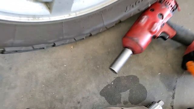 FORD F150 2012 3.5 COMO CAMBIAR FRENOS PASTILLAS BALATAS O MANEADERAS DE ENFRENTE смотреть онлайн