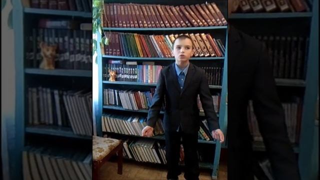 Страна читающая — Владимир Бритов читает произведение «В школу» А. Л. Барто смотреть онлайн