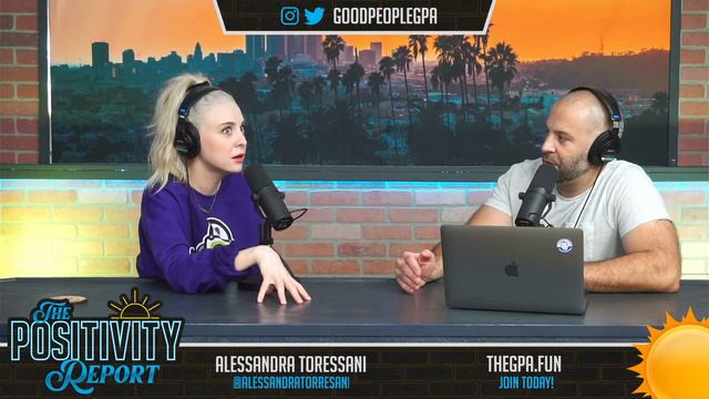 Alessandra Torresani CRUSHES A WEDDING DANCE FLOOR! - The Positivity Report - Ep. 172 смотреть онлайн