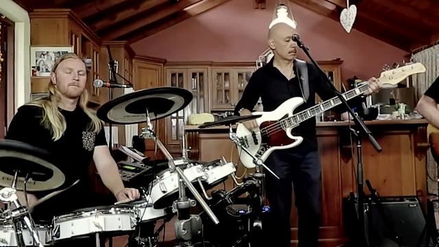Magnolia (J.J. Cale) cover by the Barry Leef Band смотреть онлайн