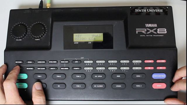 Yamaha RX8 Drum Machine смотреть онлайн