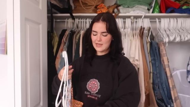 ENTIRE closet clean-out + organization // getting ready for winter смотреть онлайн