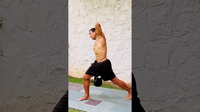 Static Lunge Side Bend